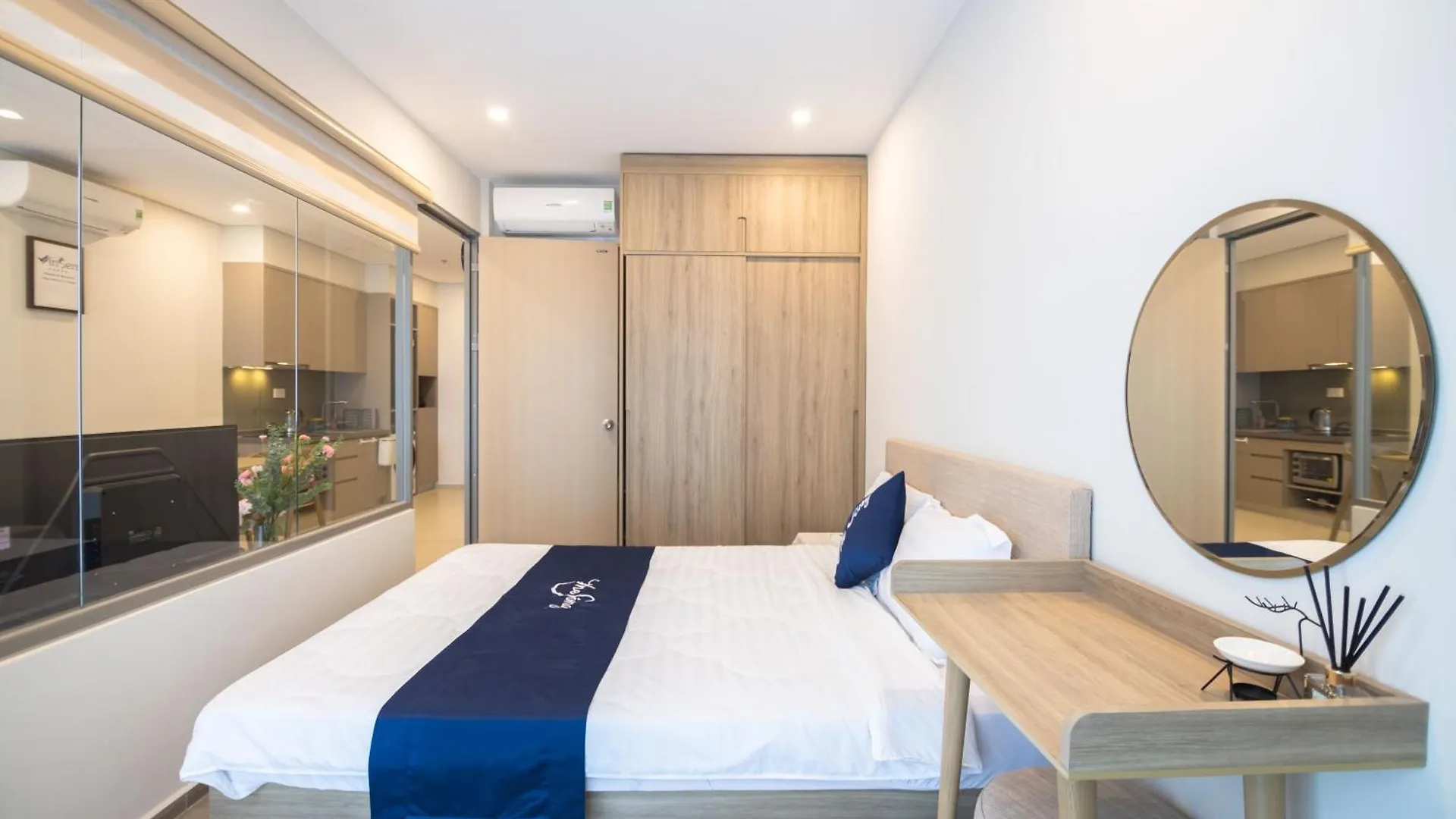 Can Ho Ban Cong Huong Bien - Free Ho Boi Vo Cuc, Sauna, Gym, Karaoke, Bbq - The Song Vung Tau ! Apartment