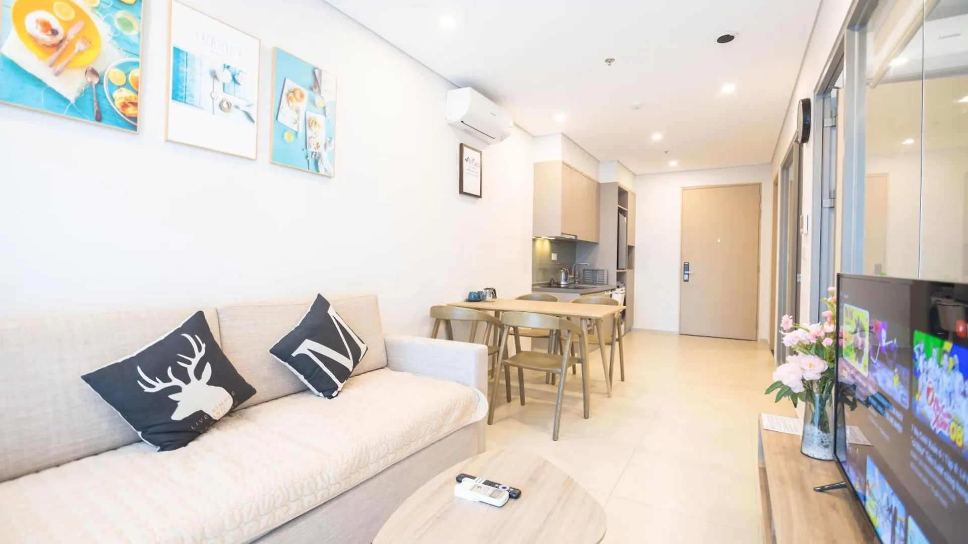 Can Ho Ban Cong Huong Bien - Free Ho Boi Vo Cuc, Sauna, Gym, Karaoke, Bbq - The Song Vung Tau ! Apartment