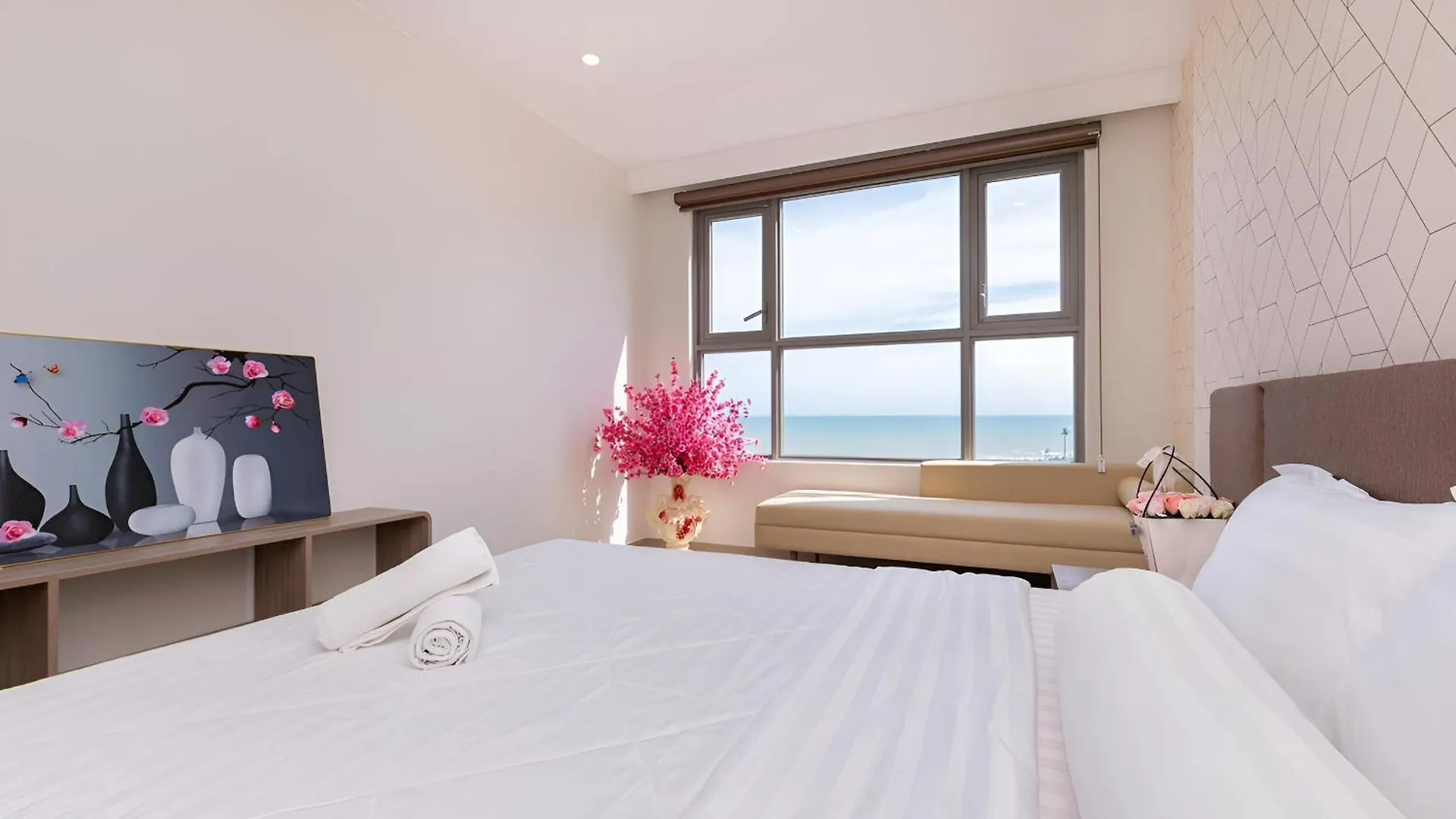 Can Ho Ban Cong Huong Bien - Free Ho Boi Vo Cuc, Sauna, Gym, Karaoke, Bbq - The Song Vung Tau ! Apartment